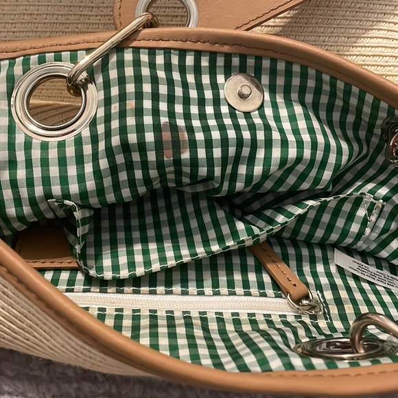 Talbots tan Straw bucket purse with green gingham check pattern fabric inside - Picture 4 of 6